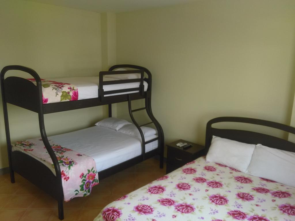 Hotel Caridi Salinas  Pokoj fotografie